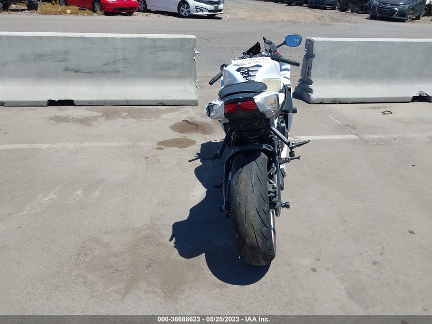 VIN JS1GN7FA8L7100121 2020 SUZUKI GSX-R600