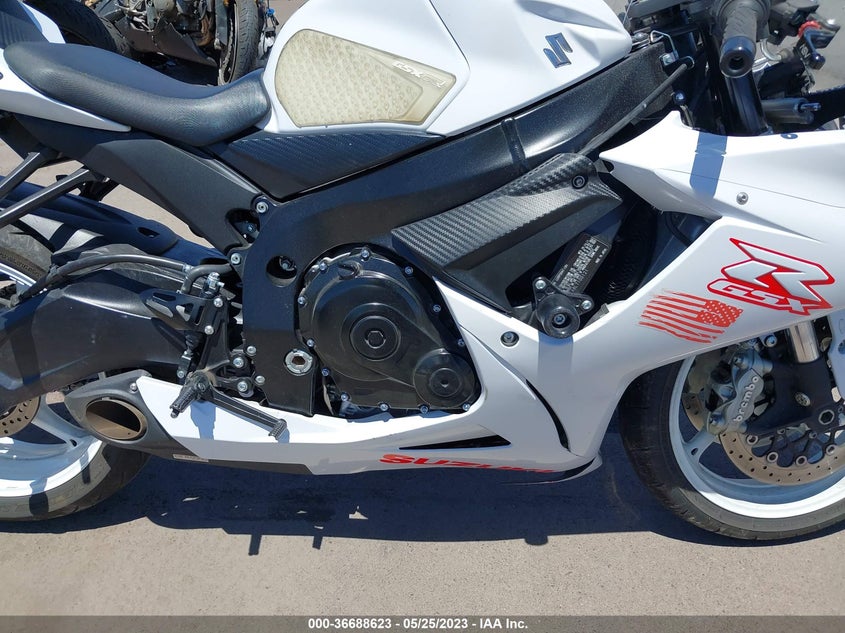 VIN JS1GN7FA8L7100121 2020 SUZUKI GSX-R600