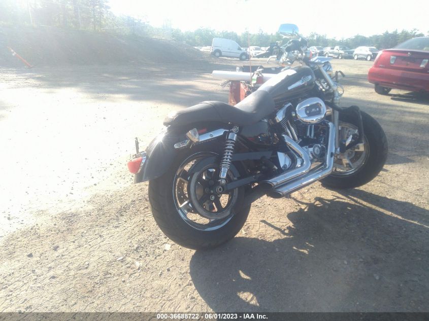 2011 HARLEY-DAVIDSON XLH1200 C - 1HD1CT324BC422640