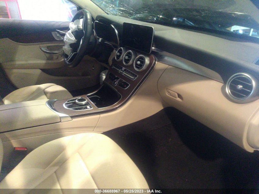 2021 MERCEDES-BENZ C-CLASS C 300 - W1KWF8EB8MR646332