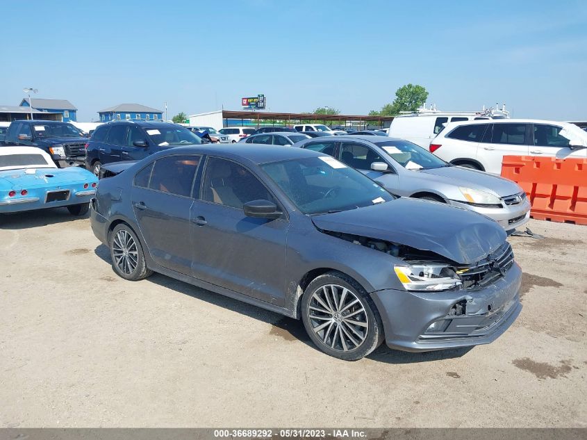 2016 VOLKSWAGEN JETTA SEDAN 1.8T SPORT - 3VWD17AJ5GM235237