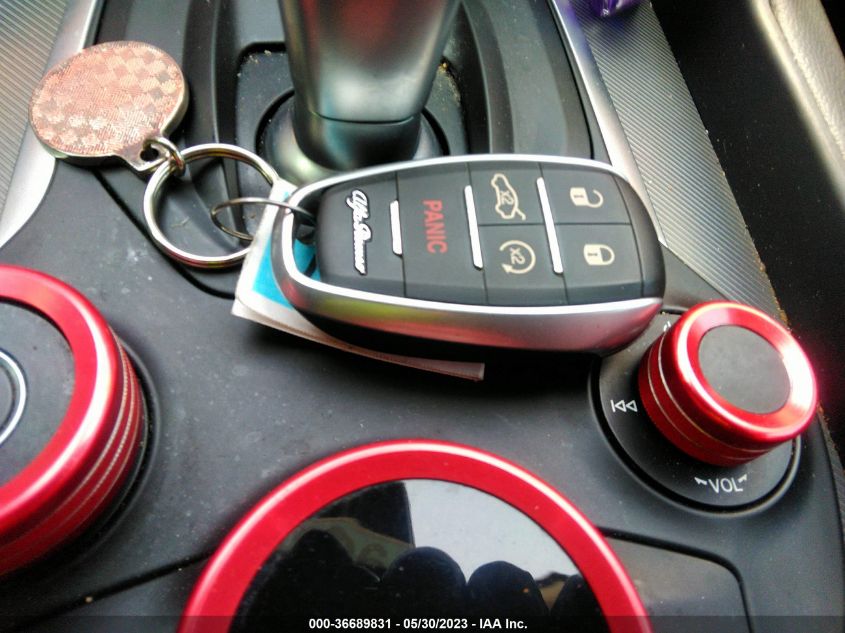 2018 ALFA ROMEO GIULIA - ZARFAEDN4J7563870