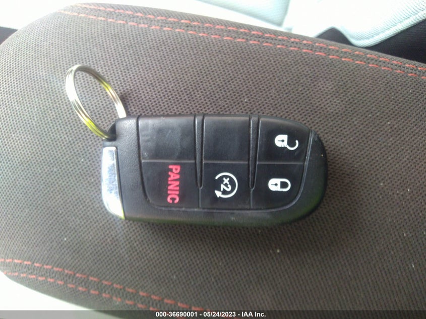 VIN ZACCJABB8HPE87386 2017 JEEP RENEGADE LATITUDE
