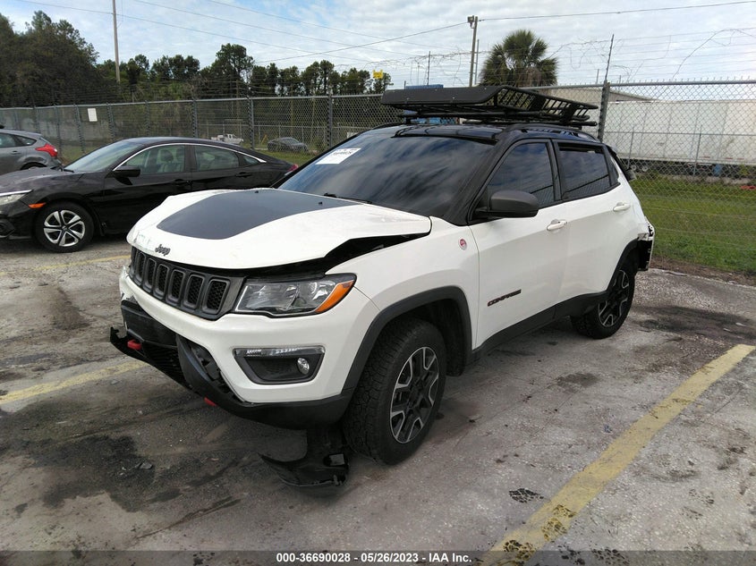 VIN 3C4NJDDB2KT775802 2019 JEEP COMPASS TRAILHAWK
