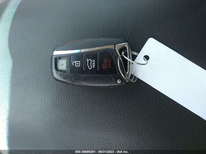 2019 HYUNDAI SANTA FE XL SE - KM8SN4HF0KU303605