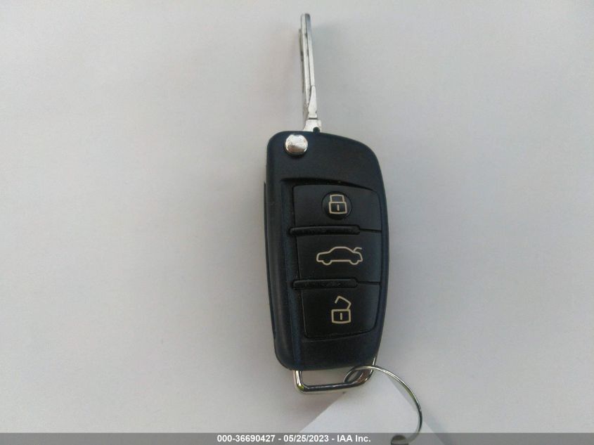 2016 AUDI A3 E-TRON PREMIUM PLUS - WAUTPBFF1GA094228