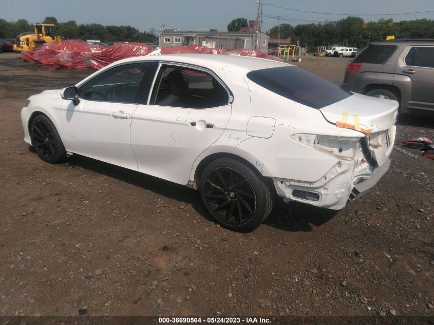 2018 TOYOTA CAMRY LE/SE/XLE/L - 4T1B11HK3JU528381