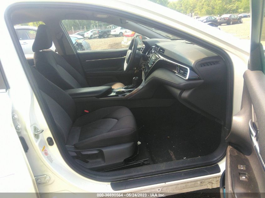 2018 TOYOTA CAMRY LE/SE/XLE/L - 4T1B11HK3JU528381