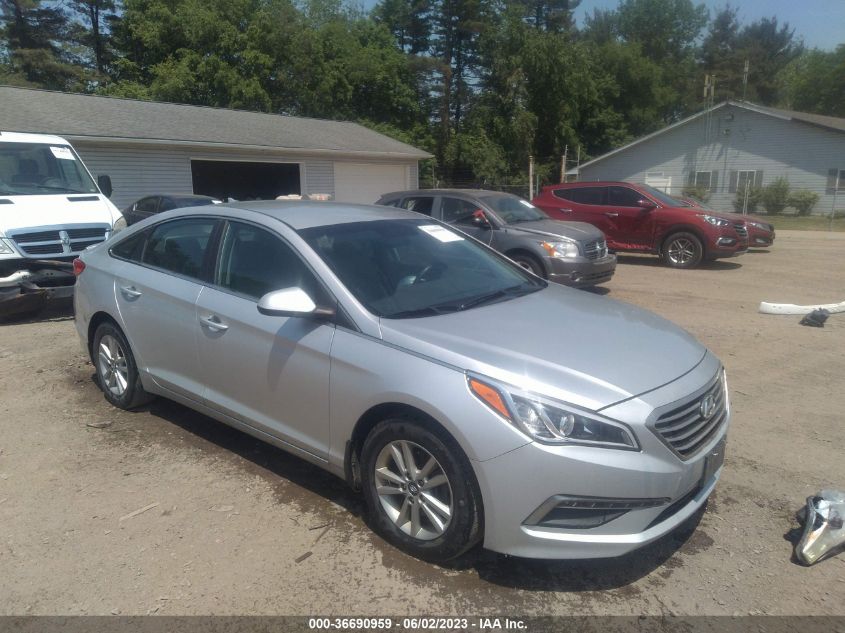 2015 HYUNDAI SONATA 2.4L SE - 5NPE24AF5FH226248