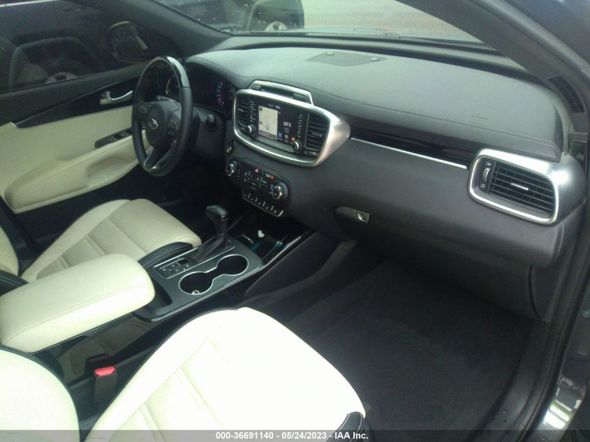 2017 KIA SORENTO SXL V6 - 5XYPK4A56HG235373