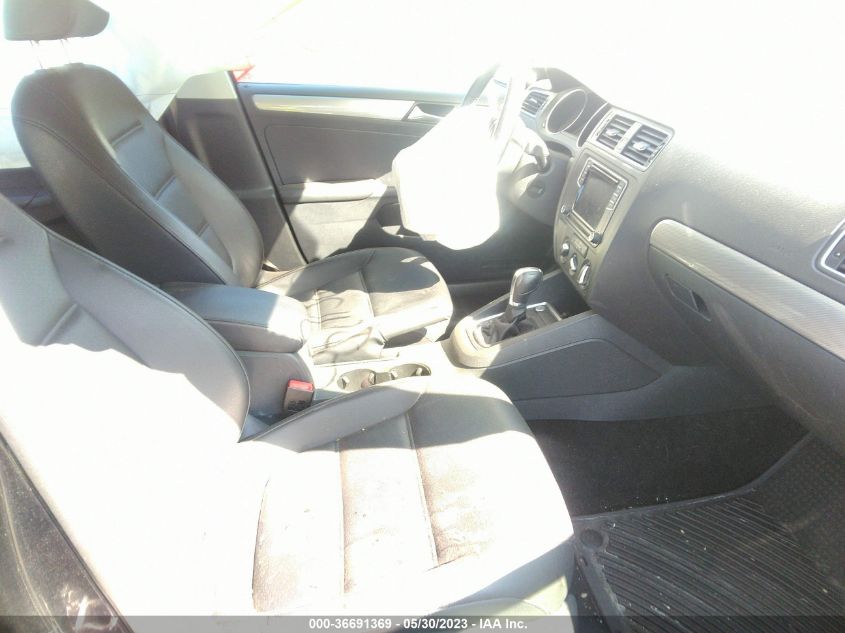 2018 VOLKSWAGEN JETTA 1.4T - 3VWDB7AJ1JM244599