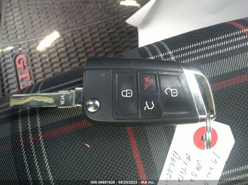 2017 VOLKSWAGEN GOLF GTI S/SE/AUTOBAHN/SPORT - 3VW547AU8HM066046