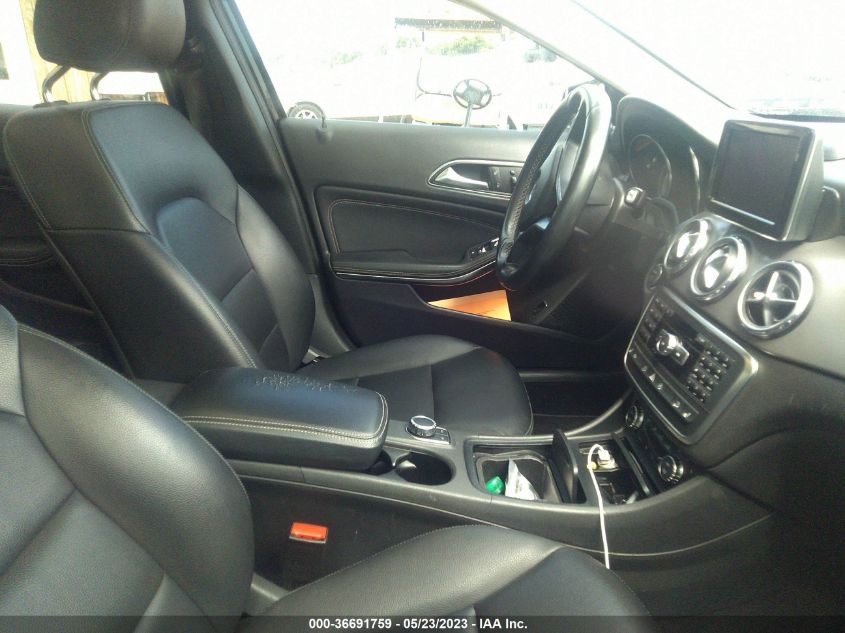 2015 MERCEDES-BENZ GLA-CLASS GLA 250 - WDCTG4GB7FJ108183