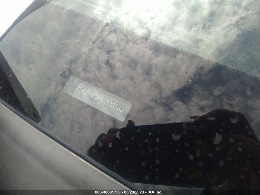 2015 MERCEDES-BENZ GLA-CLASS GLA 250 - WDCTG4GB7FJ108183