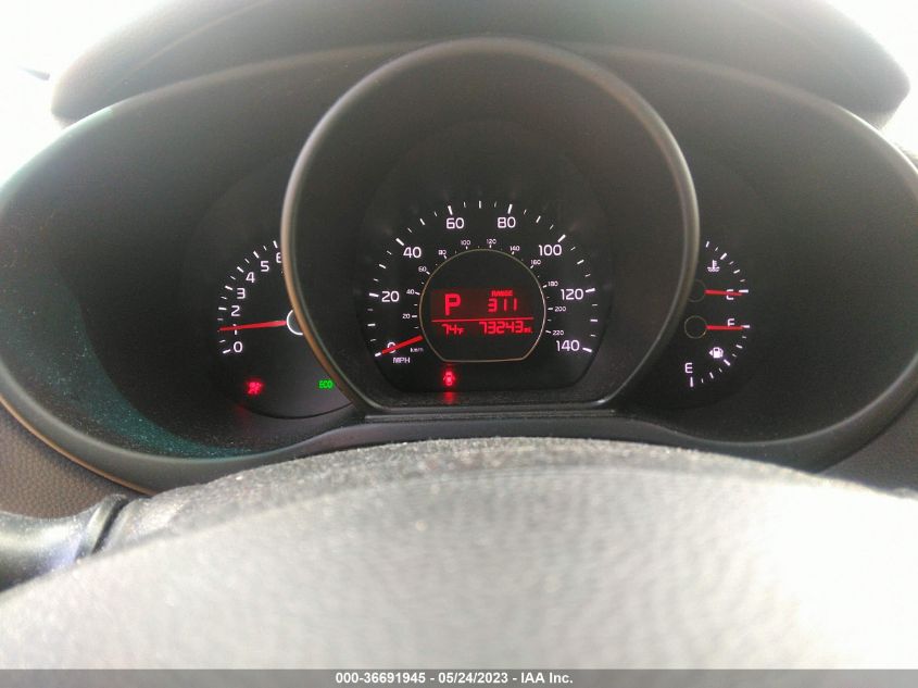 2016 KIA SOUL + - KNDJP3A55G7345246