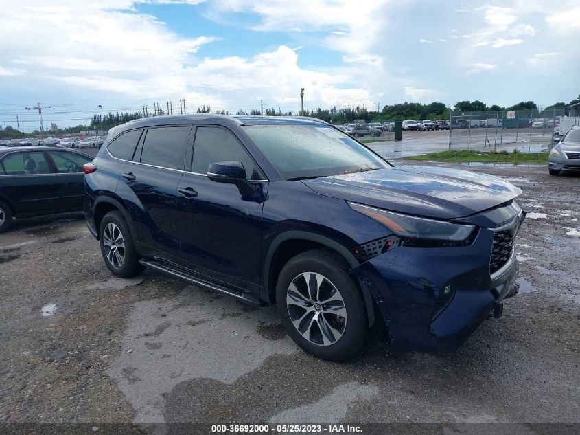 VIN 5TDGZRAHXNS131308 Toyota Highlander XLE 2022