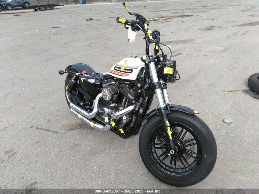 2019 HARLEY-DAVIDSON XL1200 XS - 1HD1LR318KC404880