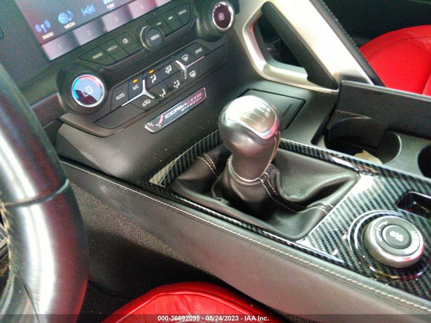 2016 CHEVROLET CORVETTE 1LT - 1G1YA2D72G5117913