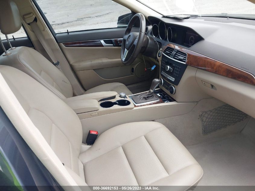 2013 MERCEDES-BENZ C-CLASS C 250 - WDDGF4HB2DA748488