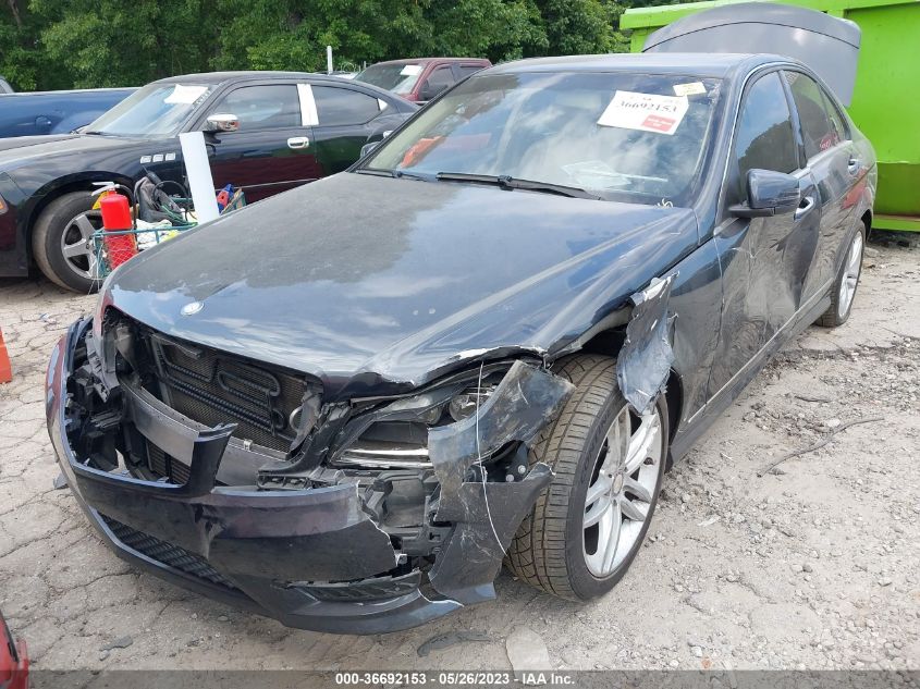 2013 MERCEDES-BENZ C-CLASS C 250 - WDDGF4HB2DA748488
