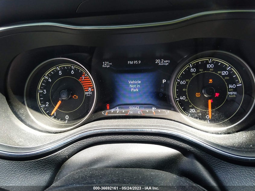 VIN 1C4PJMBXXKD246255 2019 JEEP CHEROKEE TRAILHAWK