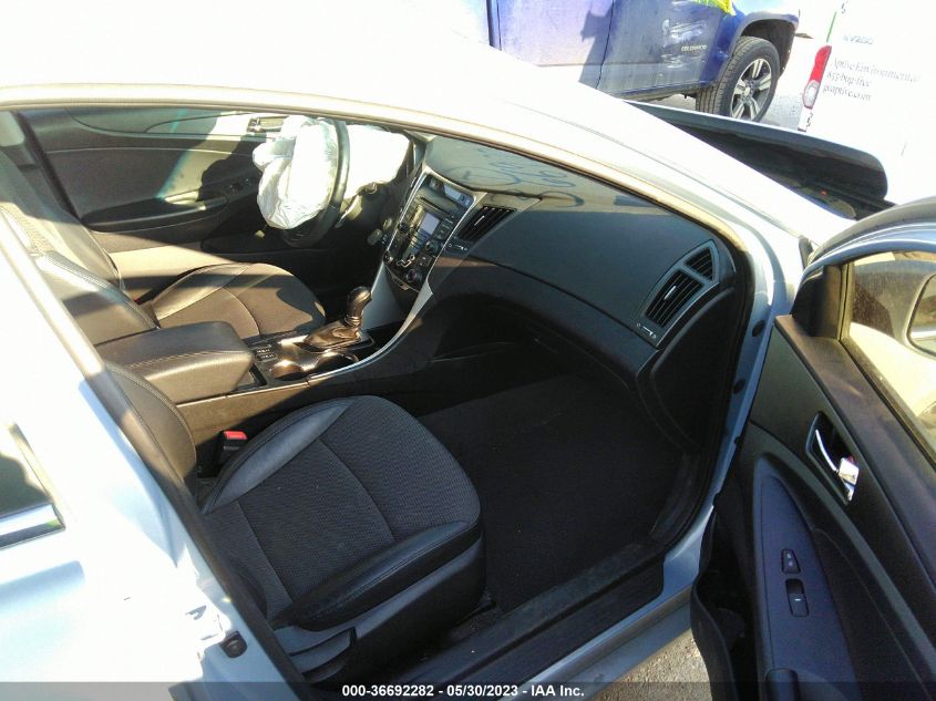 2013 HYUNDAI SONATA SE - 5NPEC4AC8DH702637