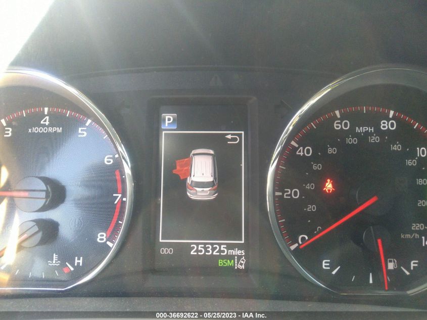 2017 TOYOTA RAV4 SE - JTMJFREV2HD207585