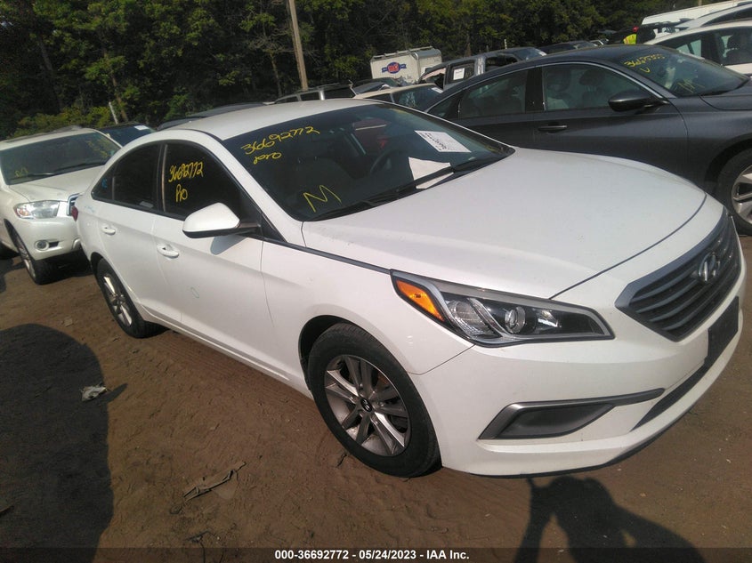 VIN 5NPE24AF3HH483038 2017 HYUNDAI SONATA SE