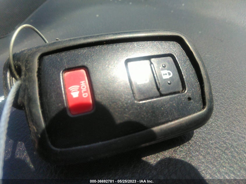 VIN 2T3WFREV9JW476696 2018 TOYOTA RAV4 XLE/ADVENTURE
