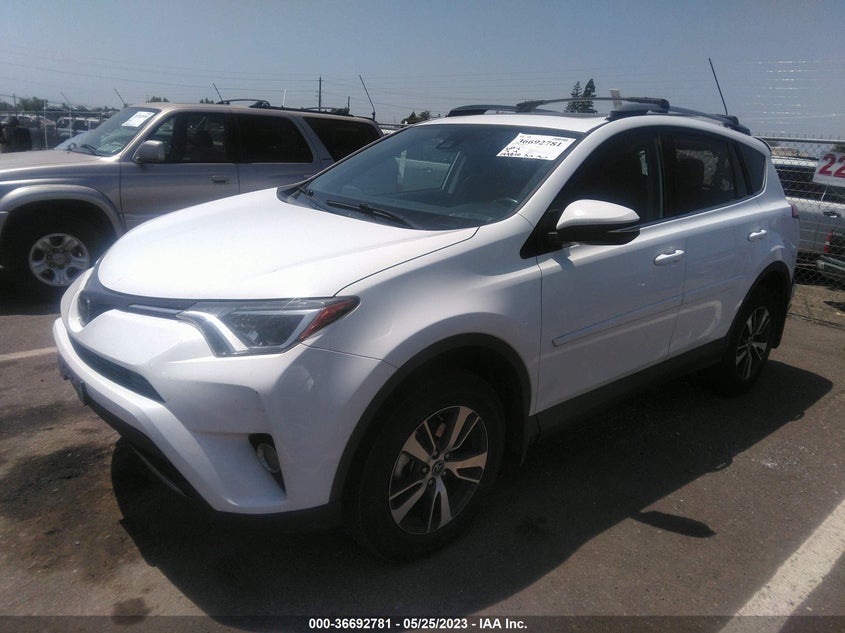 VIN 2T3WFREV9JW476696 2018 TOYOTA RAV4 XLE/ADVENTURE