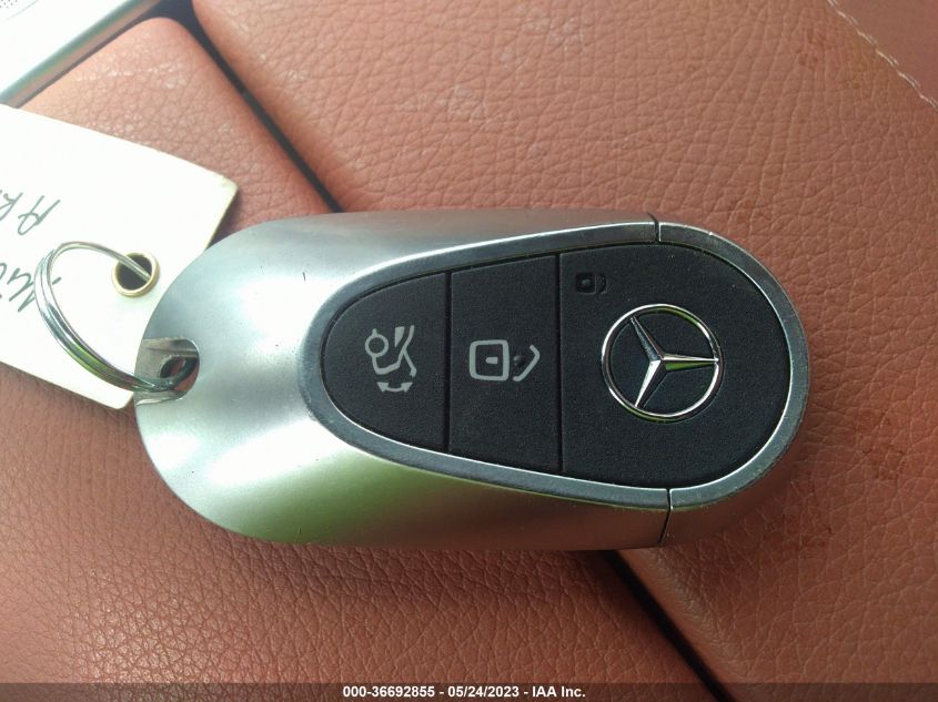 2022 MERCEDES-BENZ C-CLASS C 300 - W1KAF4HB1NR051466