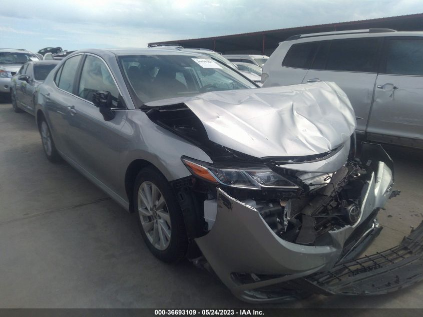 2022 TOYOTA CAMRY LE - 4T1C11AK1NU696105