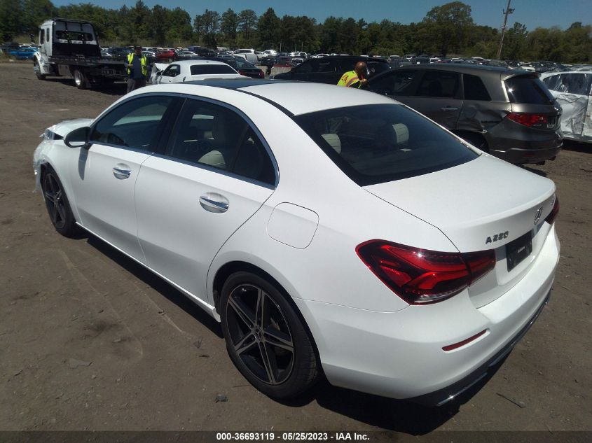 2021 MERCEDES-BENZ A-CLASS A 220 - W1K3G4FBXMJ292481