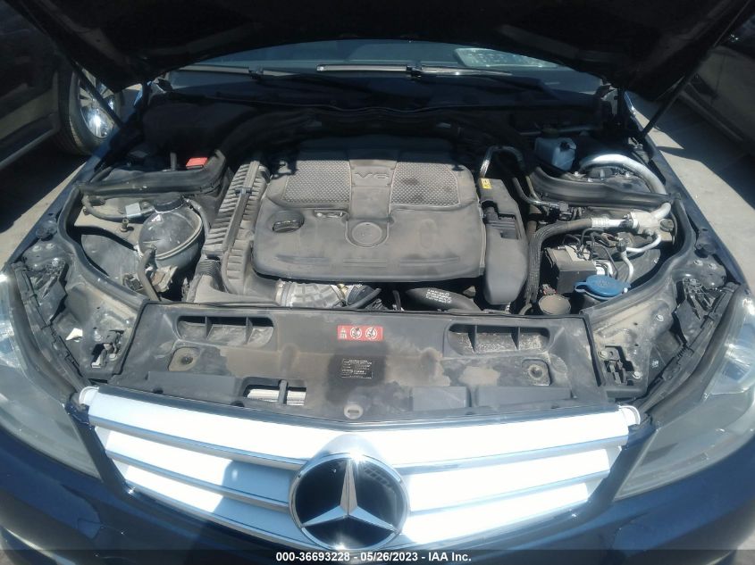 2013 MERCEDES-BENZ C-CLASS C 300 - WDDGF8AB0DG077756