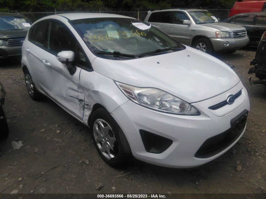 2013 FORD FIESTA SE - 3FADP4EJ3DM186812