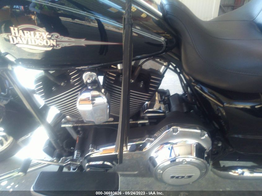 2013 HARLEY-DAVIDSON FLHTC ELECTRA GLIDE CLASSIC - 1HD1FFM1XDB607542