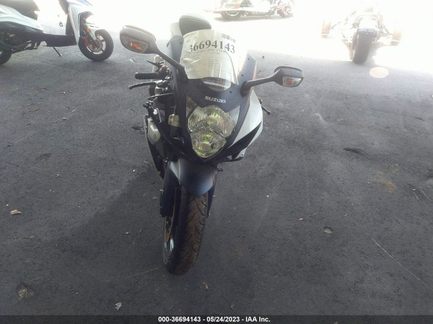 2023 SUZUKI GSX-R600 - JS1GN7FA6P7100561