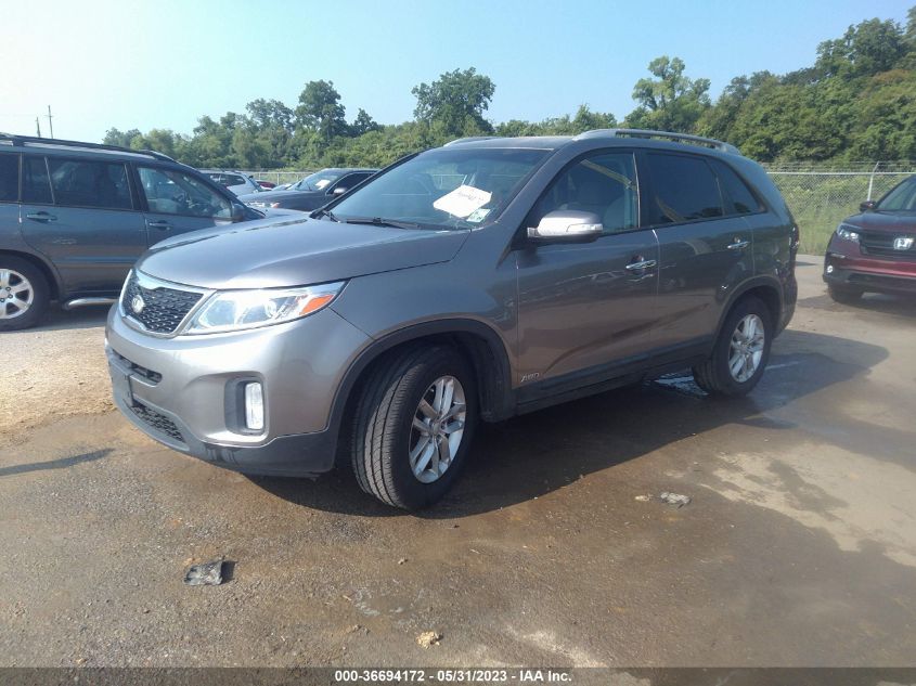 2014 KIA SORENTO LX - 5XYKTCA69EG439283