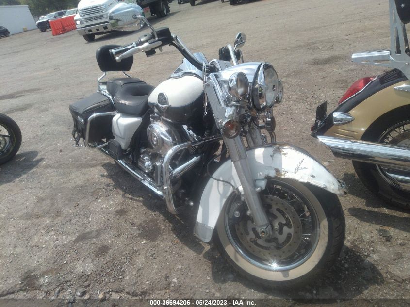 2008 HARLEY-DAVIDSON FLHRC - 1HD1FR4118Y607689