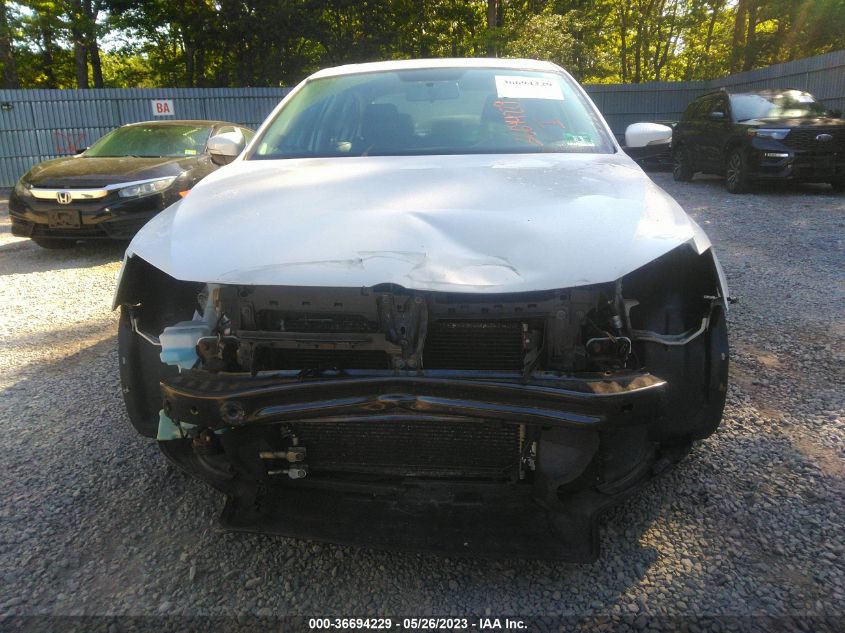 2013 VOLKSWAGEN JETTA SEDAN SE W/CONVENIENCE/SUNROOF - 3VWDP7AJ8DM449892