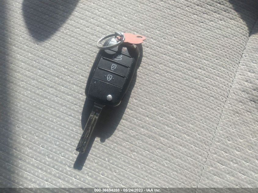 2018 KIA SEDONA L - KNDMA5C12J6404934