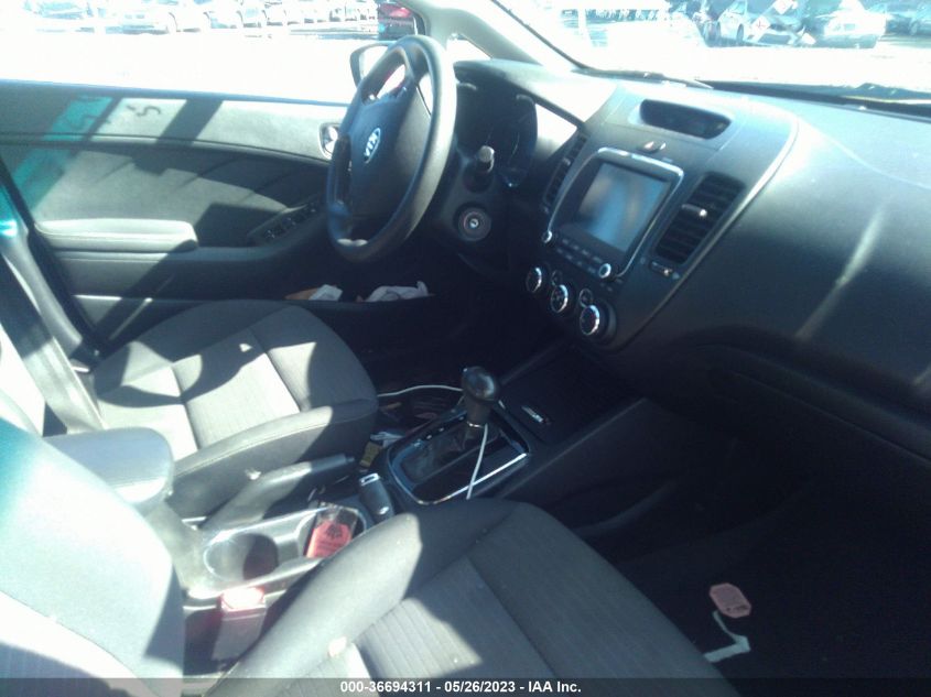 2018 KIA FORTE LX - 3KPFL4A76JE188617