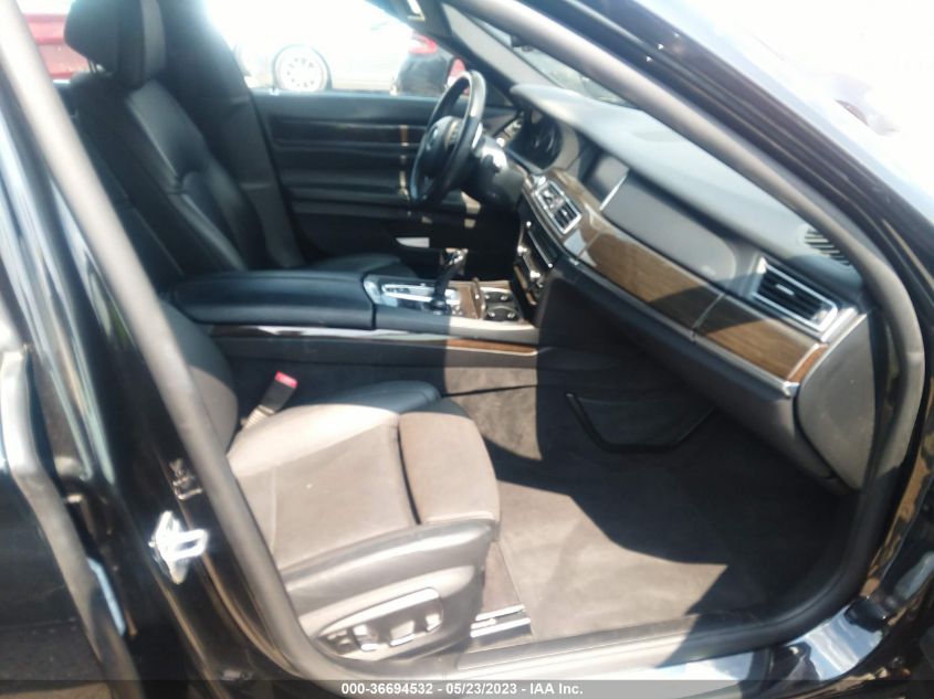 2013 BMW 7 SERIES 750I - WBAYA8C5XDD228007
