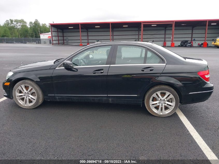 2013 MERCEDES-BENZ C 300 LUXURY 4MATIC/SPORT 4MATIC WDDGF8ABXDR251059