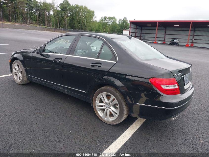 2013 MERCEDES-BENZ C 300 LUXURY 4MATIC/SPORT 4MATIC WDDGF8ABXDR251059