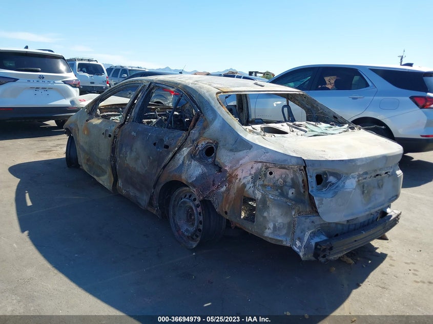VIN 5YFEPMAE2MP215278 2021 TOYOTA COROLLA LE