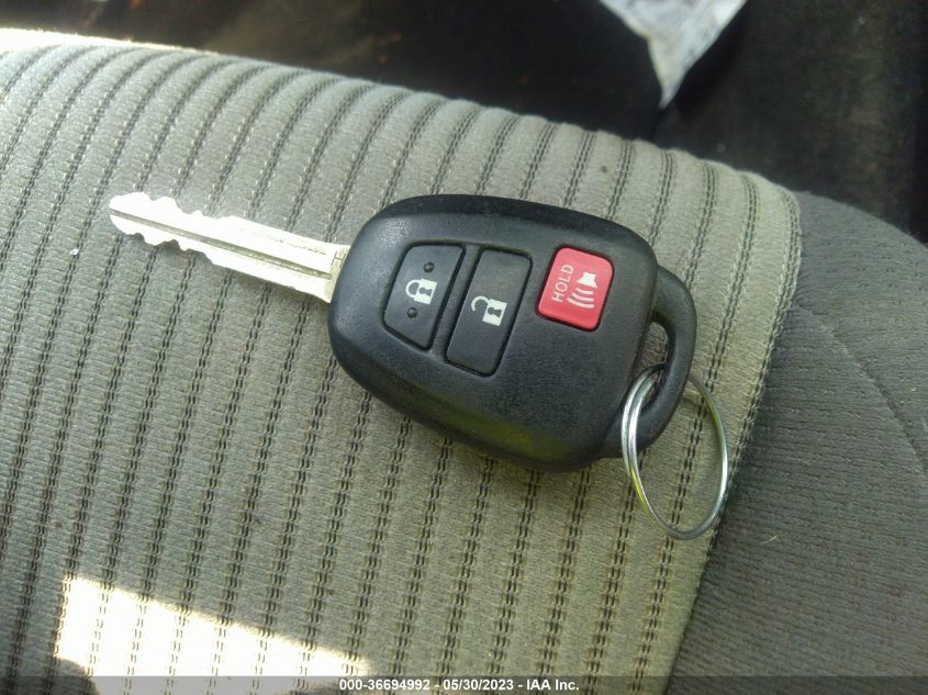 2013 TOYOTA RAV4 XLE - JTMRFREV8DD036354