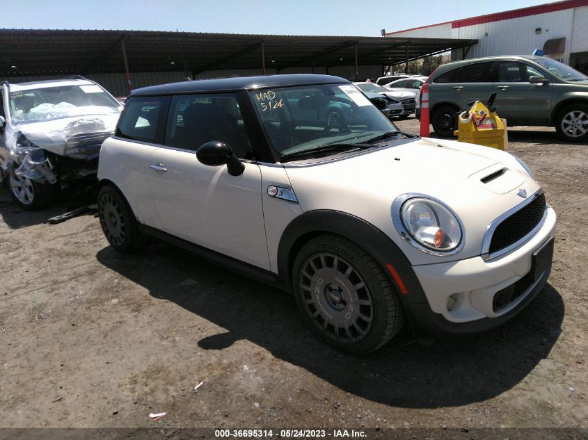 2013 MINI COOPER HARDTOP S - WMWSV3C52DT390992