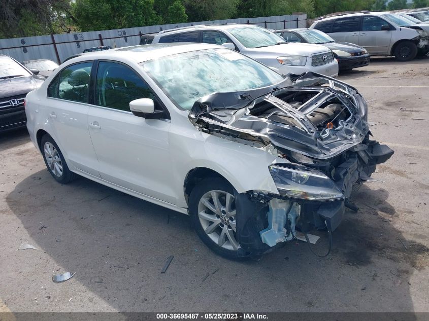 2013 VOLKSWAGEN JETTA SEDAN SE W/CONVENIENCE/SUNROOF - 3VWDX7AJ2DM374820