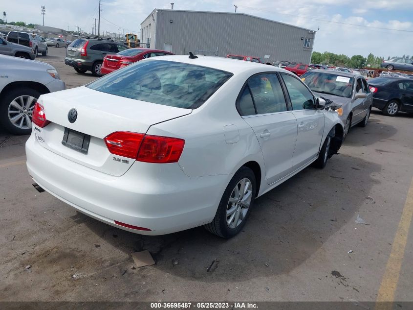 2013 VOLKSWAGEN JETTA SEDAN SE W/CONVENIENCE/SUNROOF - 3VWDX7AJ2DM374820